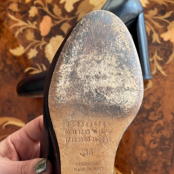 MAISON MARTIN MARGIELA sz 5.5/6 or 36 black wedge pumps cutout heel - Picture 3 of 9